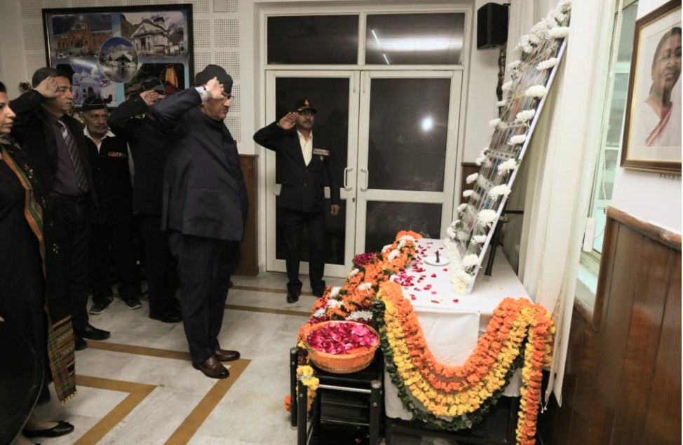 सैनिक कल्याण मंत्री गणेश जोशी ने पुलवामा आतंकी हमले के शहीदों को दी श्रद्धांजलि